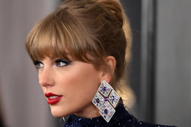 Taylor Swift "1989" Heart Hoop Earrings